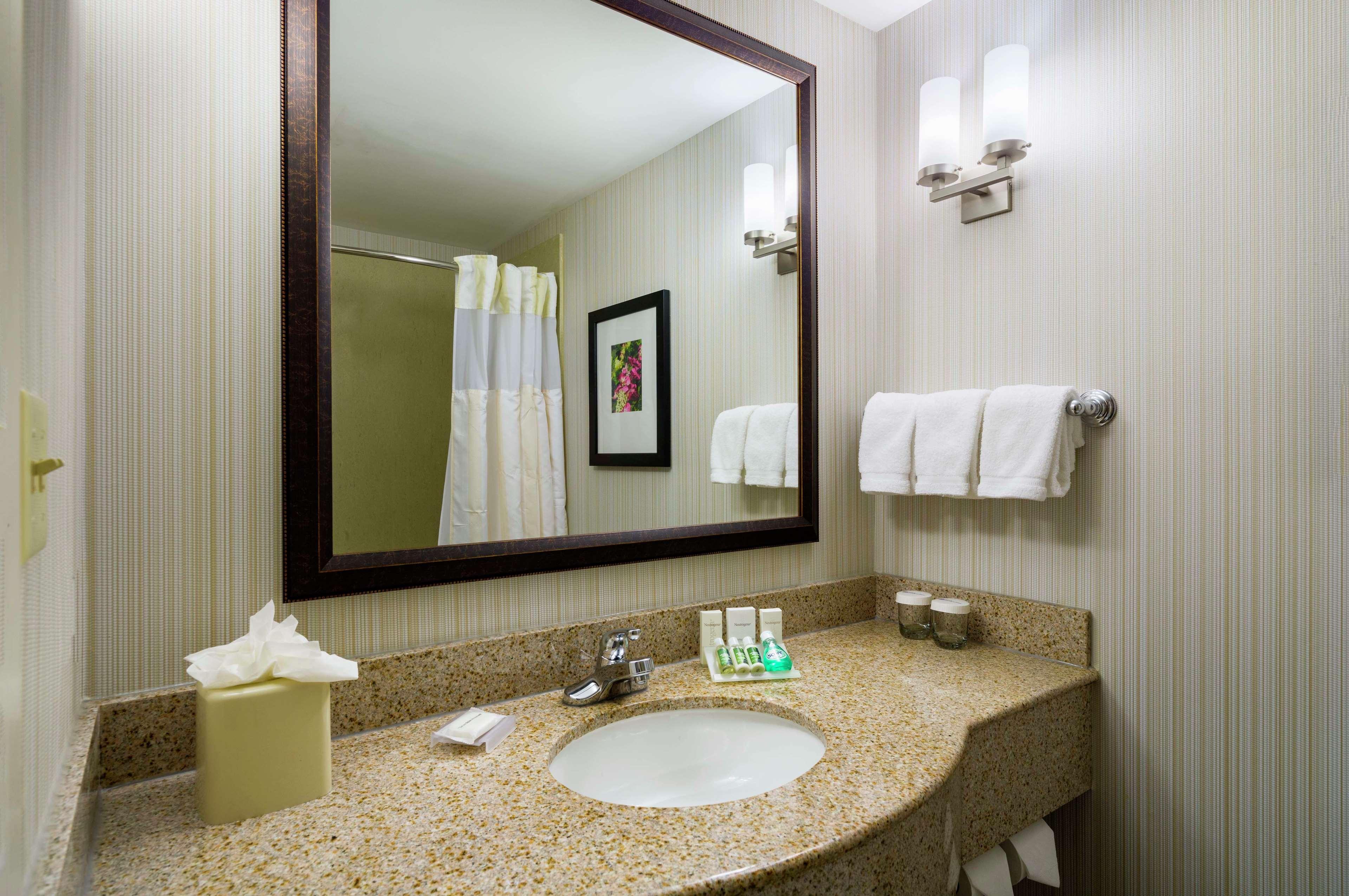 Hilton Garden Inn Queens Jfk - Newly Renovated Nova York Exterior foto
