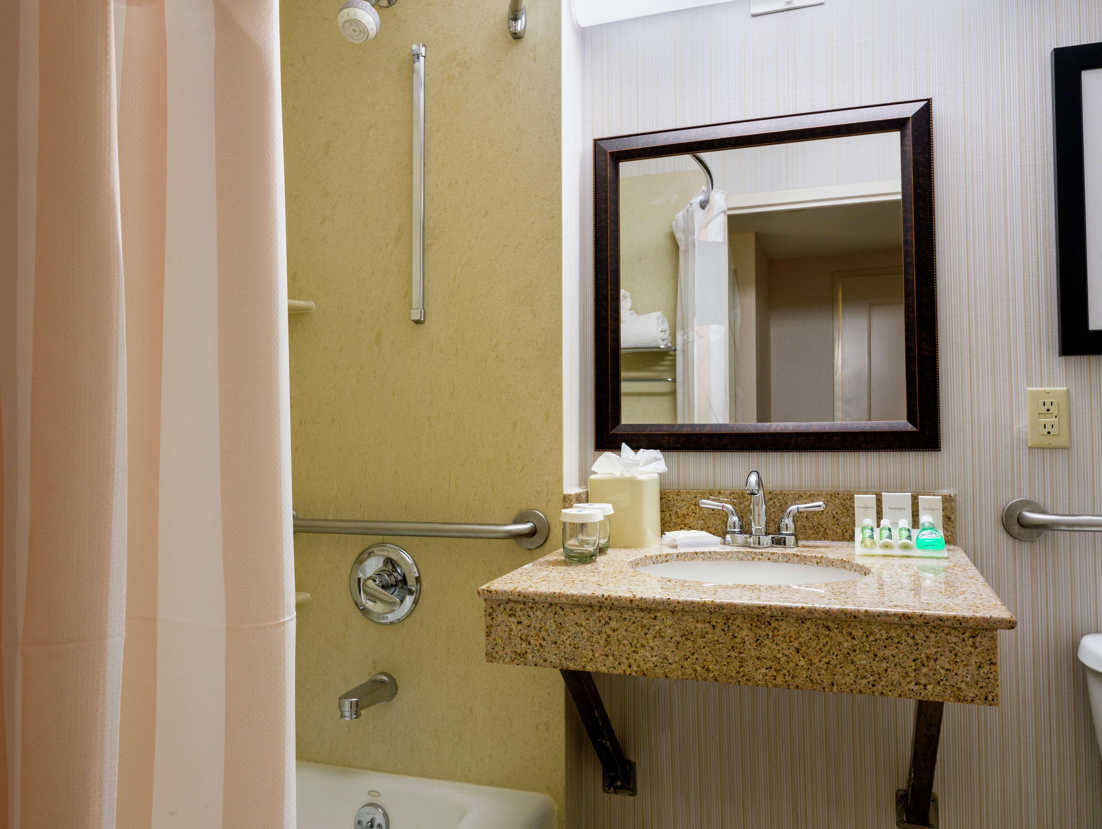 Hilton Garden Inn Queens Jfk - Newly Renovated Nova York Exterior foto